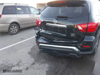 2019 Nissan Pathfinder SV with VIN 5N1DR2MM0KC623731, listed as a IAAI auction lot 40890326 with 110,608 mi miles. Bid and sale history available at carsss.com. Image 19.