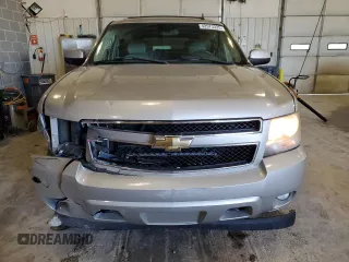 2007 Chevrolet Tahoe LT z VIN 1GNEK130X7R127210, wystawiony jako Copart lot #42973325 z przebiegiem 228 650 mil mil oraz Szkoda całkowita • Salvage title. Historia ofert i sprzedaży dostępna na DreamBid. Obrazek 5.