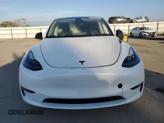 2022 Tesla Model Y Performance with VIN 7SAYGDEF0NF397241, listed as a Copart auction lot 46488005 with 37,422 mi miles and Salvage Title. Bid and sale history available at DreamBid. Image 5.