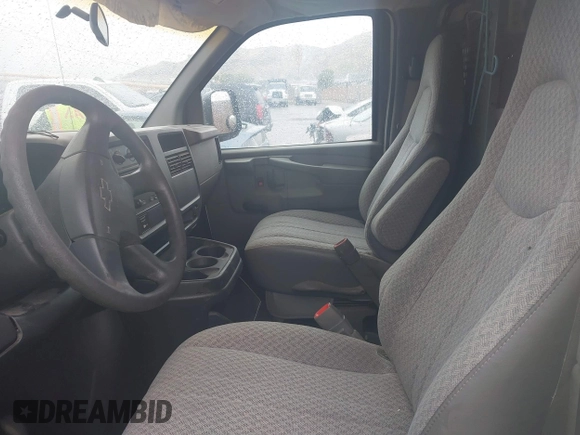 2003 Chevrolet Express Cargo with VIN 1GCGG25U231104716, listed as a IAAI auction lot 41729118 with Not Provided miles and . Bid and sale history available at DreamBid. Image 5.