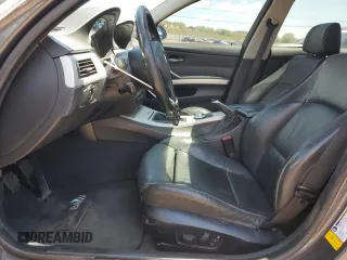 2006 BMW 3 Series 330i with VIN WBAVB33546PS05598, listed as a Copart auction lot 56436175 with 123,157 mi miles and Salvage title. Bid and sale history available at DreamBid. Image 7.