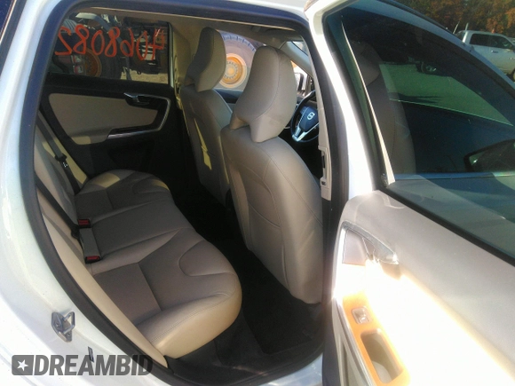 2017 Volvo XC60 Inscription z VIN YV449MRU6H2015037, wystawiony jako IAAI lot #40680824 z przebiegiem 55 400 mil mil oraz . Historia ofert i sprzedaży dostępna na DreamBid. Obrazek 5.