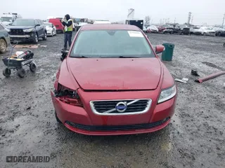 2011 Volvo S40 with VIN YV1672MS8B2549668, listed as a IAAI auction lot 41598609 with 71,445 mi miles. Bid and sale history available at carsss.com. Image 13.
