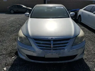2013 Hyundai Genesis 3.8L with VIN KMHGC4DD2DU228151, listed as a Copart auction lot 61568285 with 159,224 mi miles and Clean title. Bid and sale history available at DreamBid. Image 5.