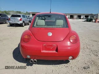2005 Volkswagen New Beetle Coupe GLS with VIN 3VWCK31C65M413558, listed as a Copart auction lot 69103984 with 131,648 mi miles and Non Repairable. Bid and sale history available at carsss.com. Image 6.