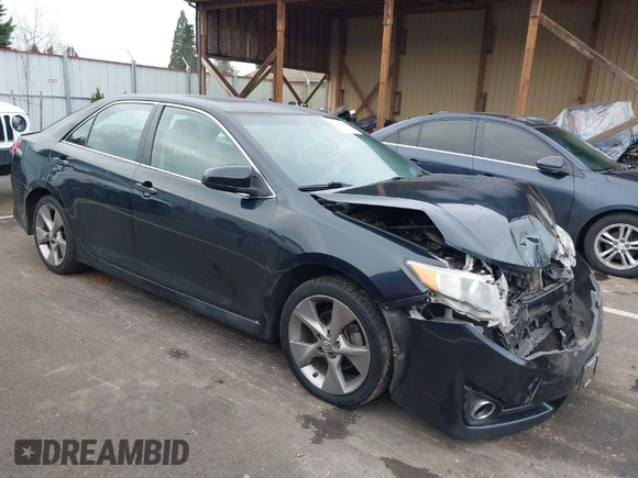 2014 Toyota Camry L with VIN 4T1BF1FK1EU396294, listed as a IAAI auction lot 41267658 with 120,898 mi miles. Bid and sale history available at carsss.com. Image 1.