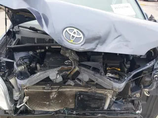 2016 Toyota Sienna XLE with VIN 5TDYK3DC5GS750844, listed as a IAAI auction lot 41232706 with 144,718 mi miles. Bid and sale history available at carsss.com. Image 10.