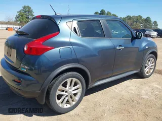 2014 Nissan Juke S with VIN JN8AF5MV9ET483956, listed as a IAAI auction lot 41803318 with 118,221 mi miles. Bid and sale history available at carsss.com. Image 4.