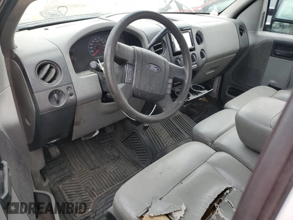 2008 Ford F-150 XL z VIN 1FTRF14W28KD54256, wystawiony jako Copart lot #58759235 z przebiegiem Nie podano mil oraz Czysty tytuł • Clean title. Historia ofert i sprzedaży dostępna na DreamBid. Obrazek 8.