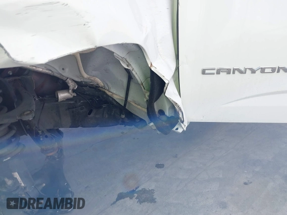 2017 GMC Canyon 2WD SLE with VIN 1GTG5CEAXH1155910, listed as a IAAI auction lot 41817728 with 58,191 mi miles. Bid and sale history available at carsss.com. Image 17.