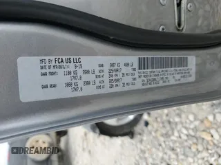 2020 Jeep Compass Latitude z VIN 3C4NJDBB6LT117095, wystawiony jako Copart lot #54346655 z przebiegiem 26 047 mil mil oraz Szkoda całkowita • Salvage title. Historia ofert i sprzedaży dostępna na DreamBid. Obrazek 13.