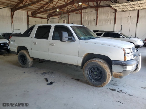 2005 Chevrolet Avalanche Z71 with VIN 3GNEK12Z85G267219, listed as a Copart auction lot 45951055 with 195,234 mi miles and Salvage Title. Bid and sale history available at carsss.com. Image 4.