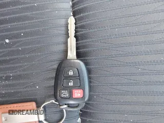 2018 Toyota Highlander LE с VIN 5TDBZRFH9JS837716, выставлен на аукционе IAAI как лот 42075645 с пробегом 36 893 миль миль и . История ставок и продаж доступна на DreamBid. Изображение 11.