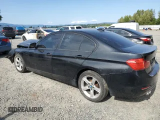 2013 BMW 3 Series 328i xDrive z VIN WBA3B5G58DNS02841, wystawiony jako Copart lot #59807655 z przebiegiem Nie podano mil oraz Szkoda całkowita • Salvage title. Historia ofert i sprzedaży dostępna na DreamBid. Obrazek 2.