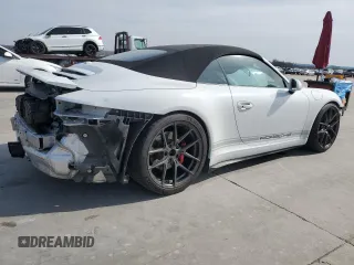 2015 Porsche 911 Carrera S with VIN WP0CB2A95FS154734, listed as a Copart auction lot 45084485 with 28,801 mi miles and Salvage Title. Bid and sale history available at DreamBid. Image 3.
