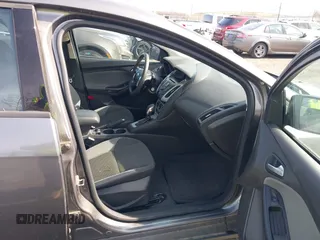 2013 Ford Focus SE with VIN 1FADP3F26DL135579, listed as a IAAI auction lot 41951255 with 100,000 mi miles and . Bid and sale history available at carsss.com. Image 5.