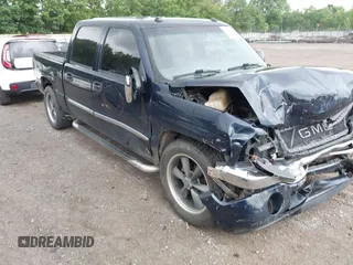 2005 GMC Sierra 1500 SLE с VIN 2GTEK13T951298250, выставлен на аукционе IAAI как лот 42376133 с пробегом Не указан миль и . История ставок и продаж доступна на DreamBid. Изображение 1.