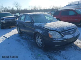 2007 Ford Five Hundred Limited with VIN 1FAHP28107G156067, listed as a IAAI auction lot 41171880 with 139,673 mi miles. Bid and sale history available at carsss.com. Image 1.