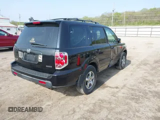 2006 Honda Pilot EX z VIN 5FNYF18466B000402, wystawiony jako IAAI lot #42127290 z przebiegiem 129 794 mil mil oraz . Historia ofert i sprzedaży dostępna na DreamBid. Obrazek 4.