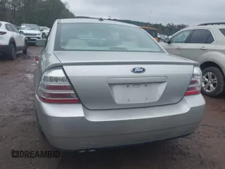 2008 Ford Taurus SEL with VIN 1FAHP24W78G105183, listed as a IAAI auction lot 41441086 with 215,758 mi miles. Bid and sale history available at carsss.com. Image 6.
