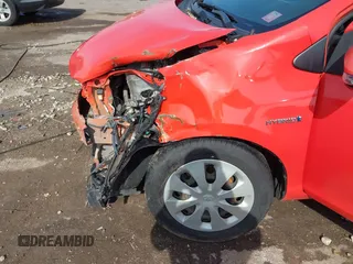 2014 Toyota Prius One z VIN JTDKDTB35E1071850, wystawiony jako IAAI lot #42084093 z przebiegiem 1 731 574 mil mil oraz . Historia ofert i sprzedaży dostępna na DreamBid. Obrazek 6.