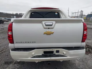 2012 Chevrolet Avalanche LTZ with VIN 3GNMCGE03CG254318, listed as a IAAI auction lot 41538283 with 291,833 mi miles and . Bid and sale history available at DreamBid. Image 16.