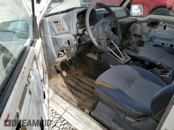 1994 Suzuki Sidekick z VIN 2S3TA01C8R6408593, wystawiony jako Copart lot #65011514 z przebiegiem 248 814 mil mil oraz Tytuł czysty. Historia ofert i sprzedaży dostępna na DreamBid. Obrazek 8.