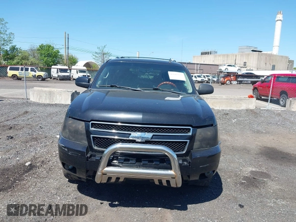2012 Chevrolet Suburban LT with VIN 1GNSCJE09CR168533, listed as a IAAI auction lot 42142325 with 250,582 mi miles. Bid and sale history available at carsss.com. Image 6.