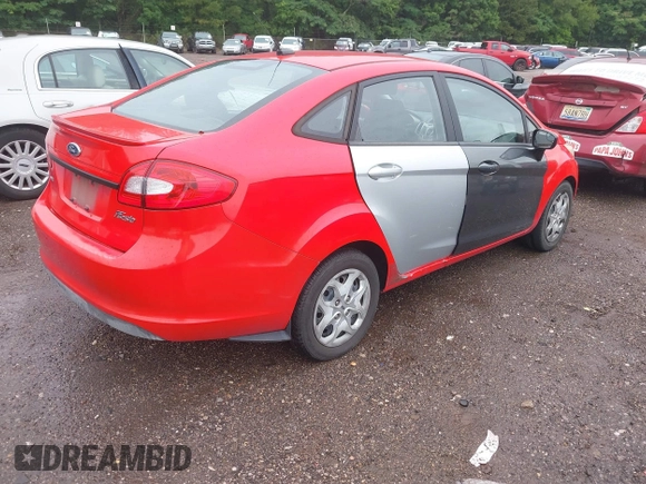 2012 Ford Fiesta SE z VIN 3FADP4BJ2CM110873, wystawiony jako IAAI lot #42347413 z przebiegiem 191 727 mil mil oraz . Historia ofert i sprzedaży dostępna na DreamBid. Obrazek 4.