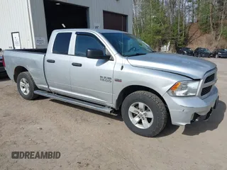 2017 Ram 1500 Express z VIN 1C6RR7FT5HS745504, wystawiony jako IAAI lot #41987441 z przebiegiem 154 406 mil mil oraz . Historia ofert i sprzedaży dostępna na DreamBid. Obrazek 1.