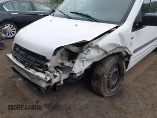 2013 Ford Transit Connect XLT z VIN NM0LS7BN3DT147813, wystawiony jako IAAI lot #42364750 z przebiegiem 199 180 mil mil oraz . Historia ofert i sprzedaży dostępna na DreamBid. Obrazek 6.