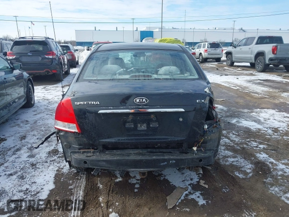 2007 Kia Spectra EX with VIN KNAFE122X75454914, listed as a IAAI auction lot 41711981 with 179,382 mi miles. Bid and sale history available at carsss.com. Image 16.