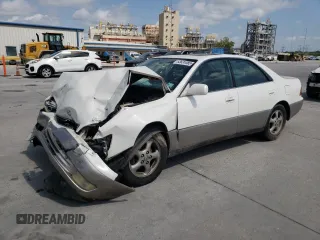1998 Lexus ES 300 с VIN JT8BF28G0W5032848, выставлен на аукционе Copart как лот 53631085 с пробегом Не указан миль и Списание • Salvage title. История ставок и продаж доступна на DreamBid. Изображение 1.