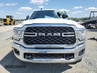 2024 Ram 2500 Big Horn with VIN 3C6UR5DL9RG340644, listed as a Copart auction lot 52282745 with 30,543 mi miles and Clean Title. Bid and sale history available at carsss.com. Image 5.
