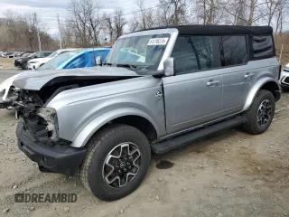 2024 Ford Bronco Outer Banks with VIN 1FMEE8BP2RLA43360, listed as a Copart auction lot 51210275 with 575 mi miles and Salvage Title. Bid and sale history available at carsss.com. Image 1.