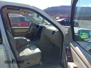 2007 Ford Explorer Limited с VIN 1FMEU75827UB18552, выставлен на аукционе IAAI как лот 41854992 с пробегом 61 979 миль миль и . История ставок и продаж доступна на DreamBid. Изображение 5.