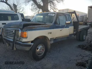 1988 Ford F-250 HD with VIN 1FTHX26G8JKA98294, listed as a Copart auction lot 48556735 with 66,495 mi miles and Salvage Title. Bid and sale history available at carsss.com. Image 1.