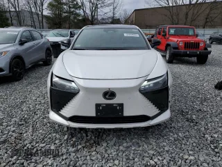 2024 Lexus RZ 450e Premium с VIN JTJAAAAB6RA024377, выставлен на аукционе Copart как лот 52694095 с пробегом 20 872 миль миль и Списание • Salvage title. История ставок и продаж доступна на DreamBid. Изображение 5.