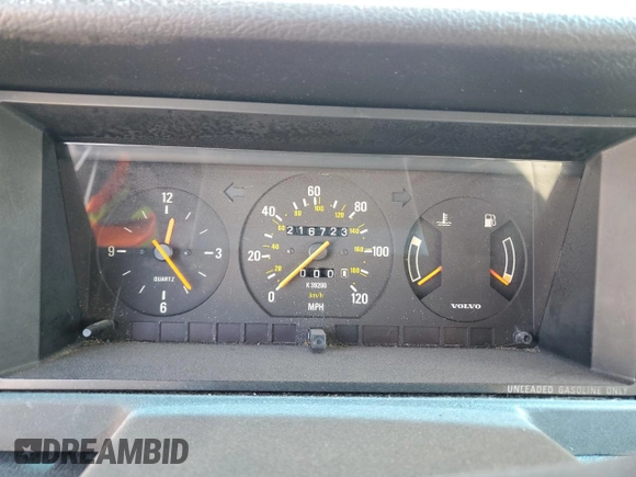 1993 Volvo 240 with VIN YV1AW8311P1955233, listed as a Copart auction lot 76514004 with 216,723 mi miles and Salvage title. Bid and sale history available at DreamBid. Image 9.