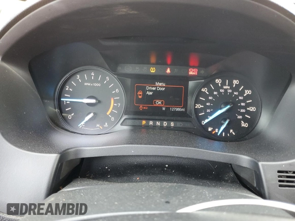 2019 Ford Explorer XLT z VIN 1FM5K7D83KGB28747, wystawiony jako Copart lot #71127864 z przebiegiem 127 986 mil mil oraz Szkoda całkowita • Salvage title. Historia ofert i sprzedaży dostępna na DreamBid. Obrazek 9.
