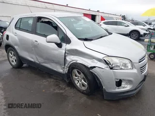 2015 Chevrolet Trax LS with VIN 3GNCJPSBXFL256473, listed as a IAAI auction lot 41130809 with 106,923 mi miles and . Bid and sale history available at carsss.com. Image 1.