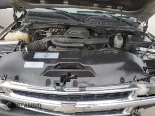 2004 Chevrolet Tahoe LS with VIN 1GNEC13Z24R310768, listed as a Copart auction lot 55886055 with 246,093 mi miles and Salvage title. Bid and sale history available at DreamBid. Image 12.