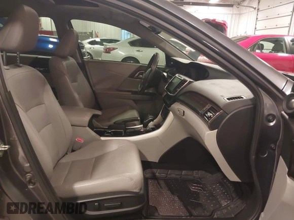 2016 Honda Accord Touring with VIN 1HGCR3F92GA029435, listed as a IAAI auction lot 42180794 with 132,658 mi miles and . Bid and sale history available at DreamBid. Image 5.