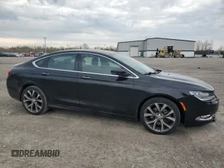 2015 Chrysler 200 C z VIN 1C3CCCEG6FN543638, wystawiony jako Copart lot #54553705 z przebiegiem 54 056 mil mil oraz Szkody całkowita. Historia ofert i sprzedaży dostępna na DreamBid. Obrazek 4.