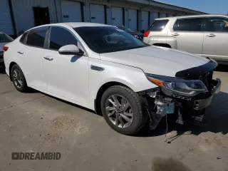 2019 Kia Optima LX z VIN 5XXGT4L30KG312534, wystawiony jako Copart lot #56564075 z przebiegiem 111 012 mil mil oraz Szkoda całkowita • Salvage title. Historia ofert i sprzedaży dostępna na DreamBid. Obrazek 4.