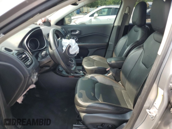 2019 Jeep Compass Limited z VIN 3C4NJDCB4KT753091, wystawiony jako Copart lot #59343855 z przebiegiem 64 164 mil mil oraz Szkoda całkowita • Salvage title. Historia ofert i sprzedaży dostępna na DreamBid. Obrazek 7.