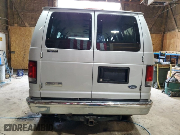 2006 Ford Econoline Passenger XL with VIN 1FBNE31L66HA25436, listed as a Copart auction lot 50935865 with 105,365 mi miles and Clean Title. Bid and sale history available at carsss.com. Image 6.