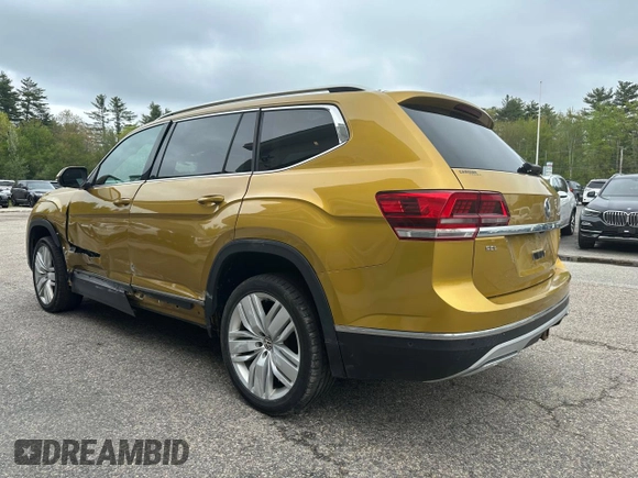 2018 Volkswagen Atlas SEL Premium with VIN 1V2NR2CA3JC564705, listed as a Copart auction lot 58064385 with 114,723 mi miles and Clean title. Bid and sale history available at DreamBid. Image 3.