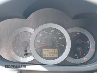 2006 Toyota RAV4 with VIN JTMZK33V066002489, listed as a IAAI auction lot 41191224 with 63,563 mi miles. Bid and sale history available at carsss.com. Image 7.