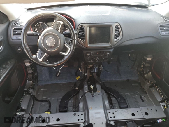 2019 Jeep Compass Trailhawk с VIN 3C4NJDDB6KT800037, выставлен на аукционе Copart как лот 58855295 с пробегом Не указан миль и Чистый • Clean title. История ставок и продаж доступна на DreamBid. Изображение 8.